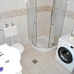 Mirela Apartment
